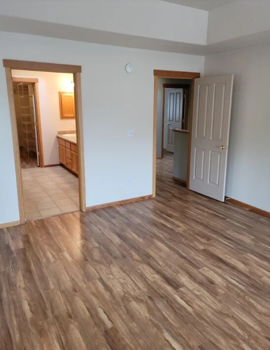 Building Photo - 610 Shadow Way