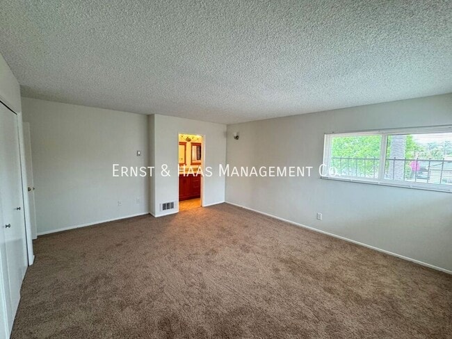 Building Photo - 242 1/2 Belmont Ave.-