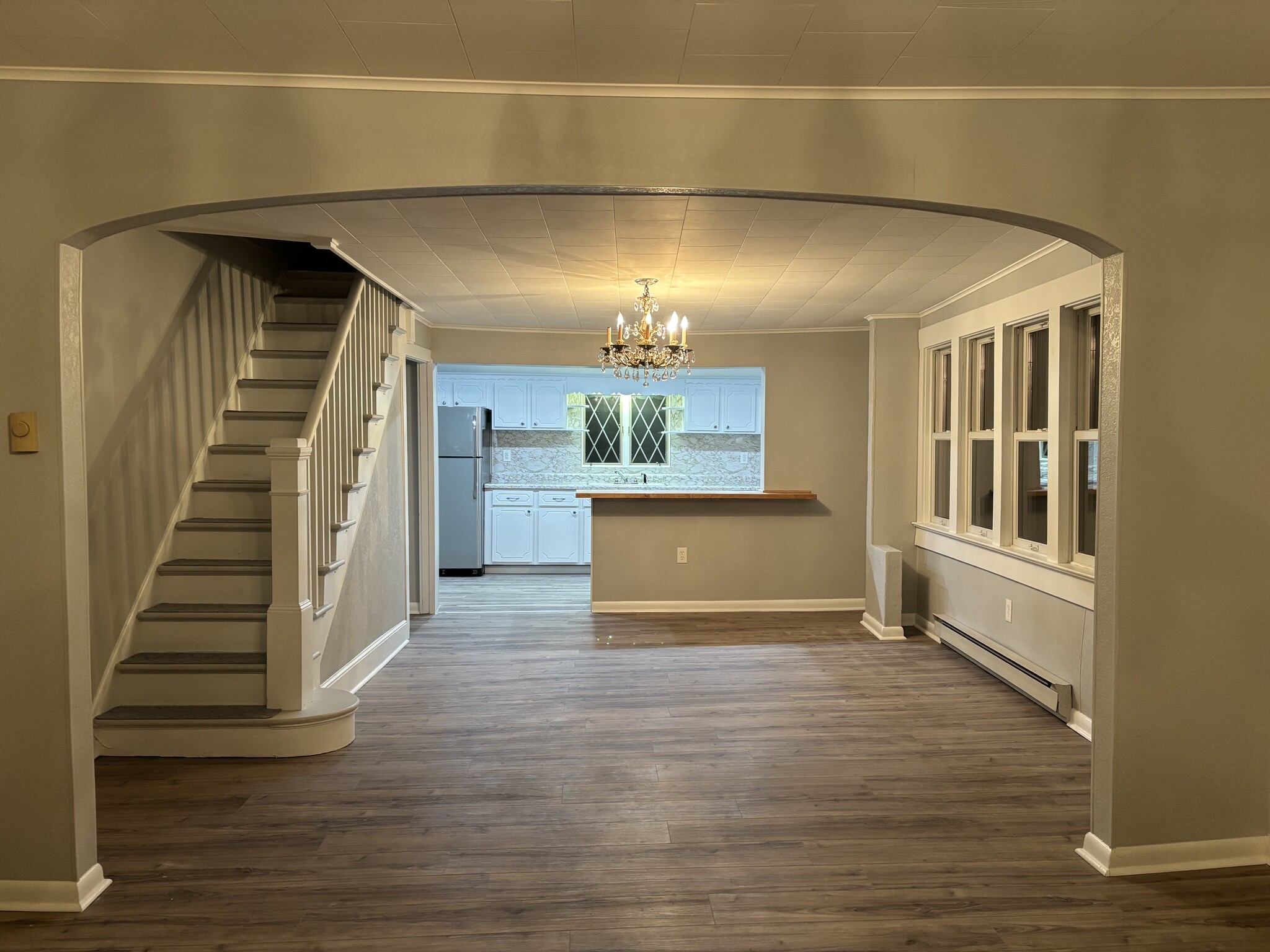 Open Dining Room - 39 Cleveland St