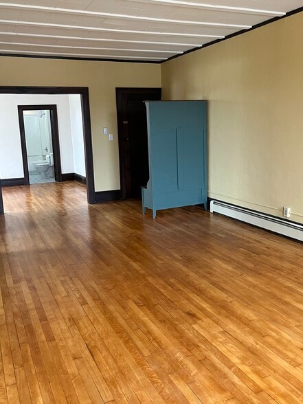 Living Room Toward Front Entry - 415 E Saint Germain St