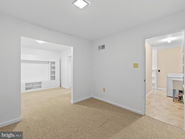 Building Photo - 2459 Pyrenees Ct
