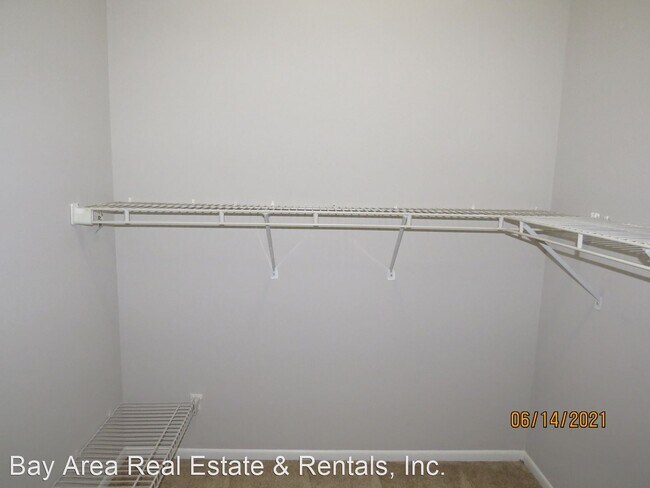 Building Photo - 2 br, 2 bath House - 6004-F Laketree Lane