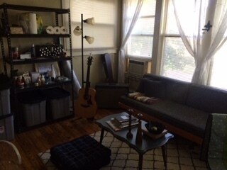 Building Photo - 1914 Felix Ave