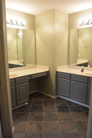 Building Photo - 9805 Coolidge Dr