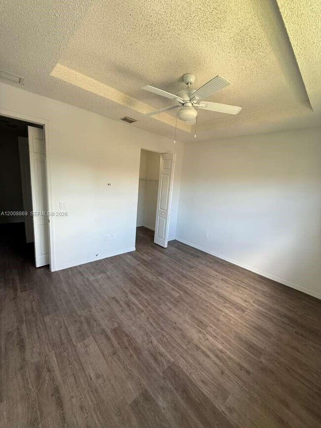 Building Photo - 2311 NE 42nd Cir