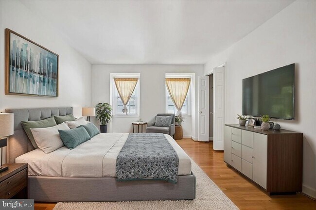 Building Photo - 1221 Forestville Dr