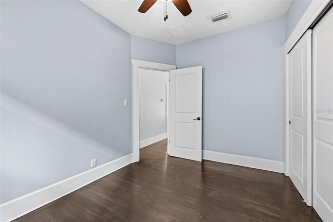 Building Photo - 313 23rd Ave N