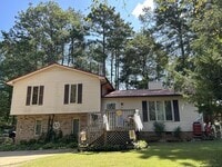 Building Photo - 122 Cedar Creek Cir