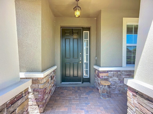 Building Photo - 3009 Esmeralda Dr