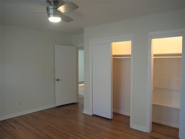 Building Photo - 10319 Raritan Dr