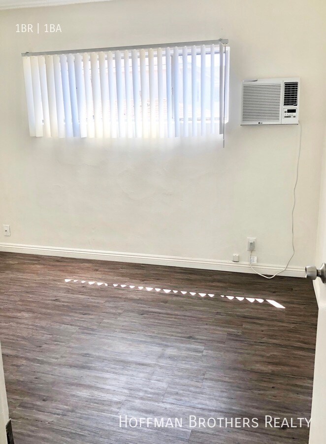 Building Photo - 4558 W 173rd St