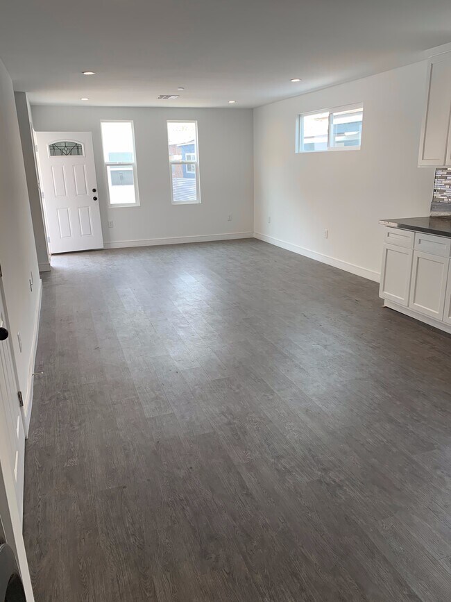 Building Photo - 2507 Cincinnati St