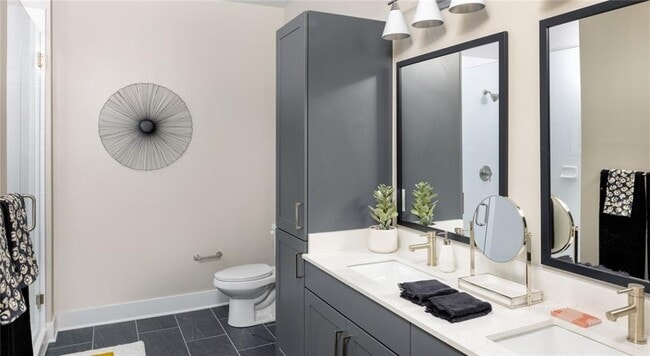 Building Photo - 105 Rogers St NE