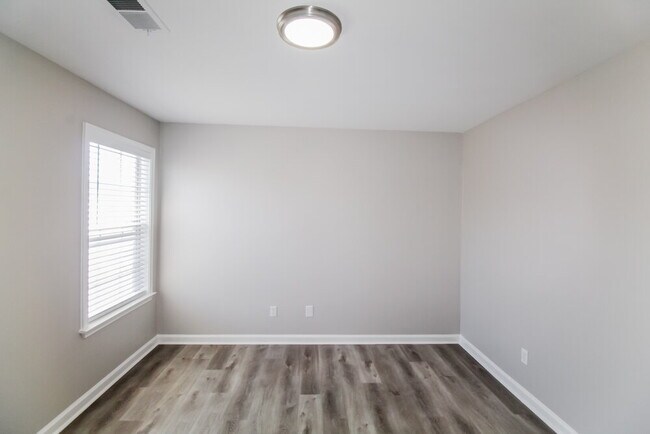 Building Photo - 8565 Griffin Park Dr