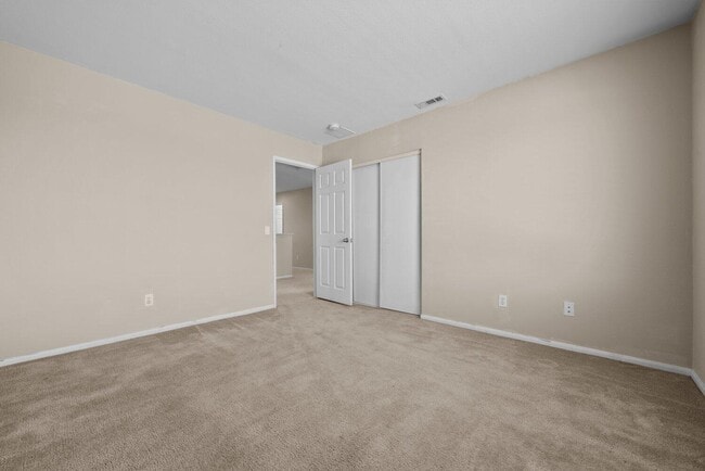 Building Photo - 44824 Dusty Rd
