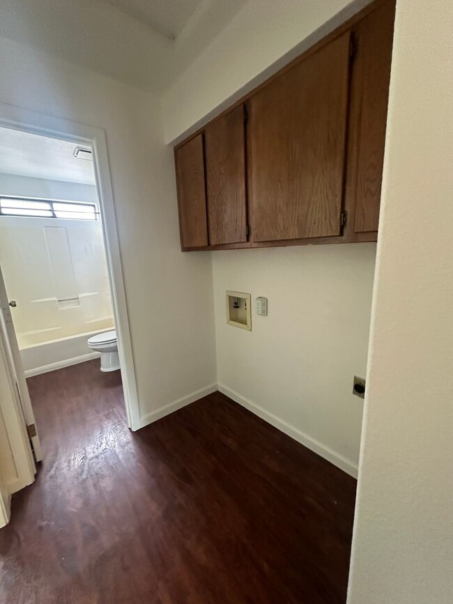 Building Photo - Spacious Eldorado Villas Townhome in Stead