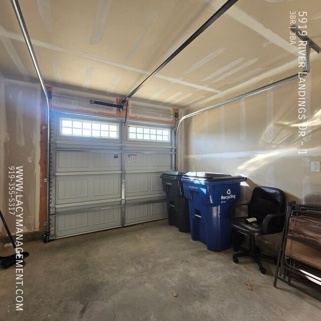 Building Photo - 5919 River Landings Dr