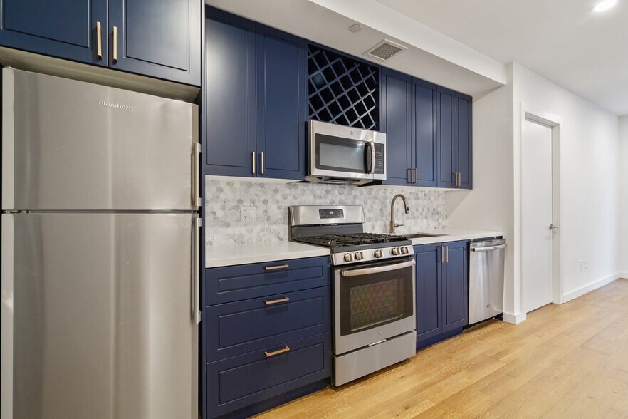 Building Photo - 41-32 27th St