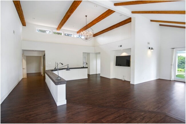 Building Photo - Single Level Golf Course Stunning Home Dana Point!