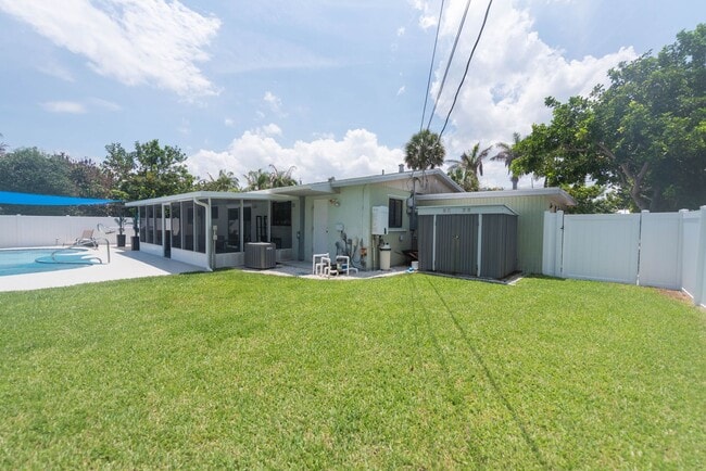 Building Photo - New Pool Home Rental Listing in Palm Bay Florida!