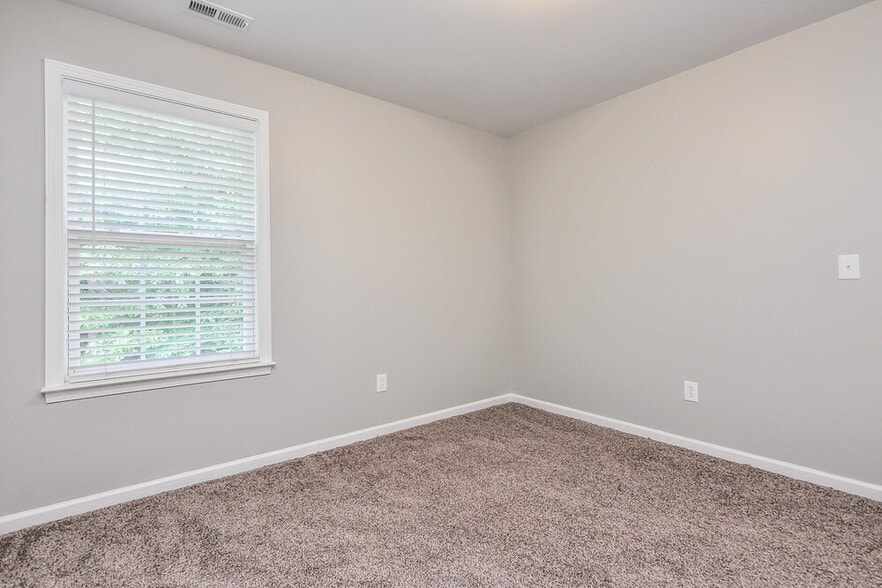 Building Photo - 5008 Cupine Ct