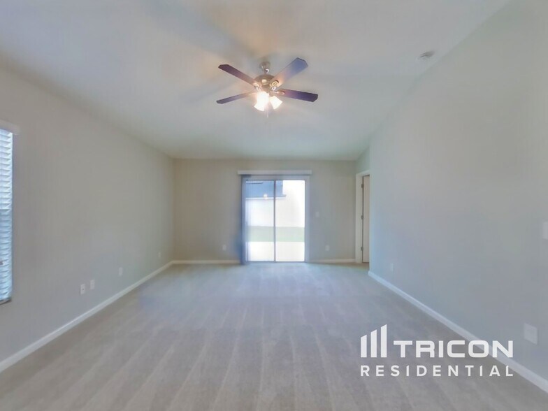 Building Photo - 8675 Julia Marie Cir
