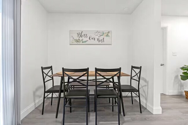 Building Photo - 3204 NW 10th St