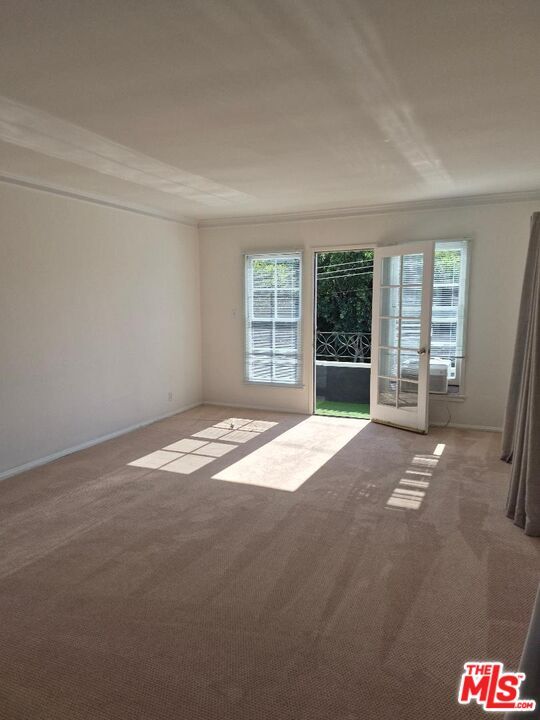 Building Photo - 8551 Holloway Dr