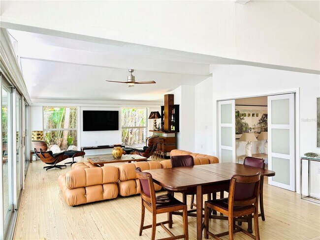 Building Photo - 4830 Higel Ave