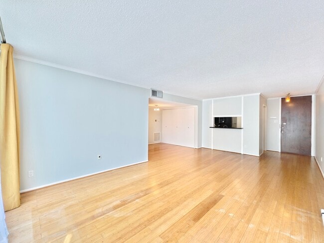 Building Photo - 3614 Montrose Blvd