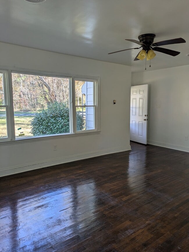 Building Photo - 7142 Martins Siding Rd