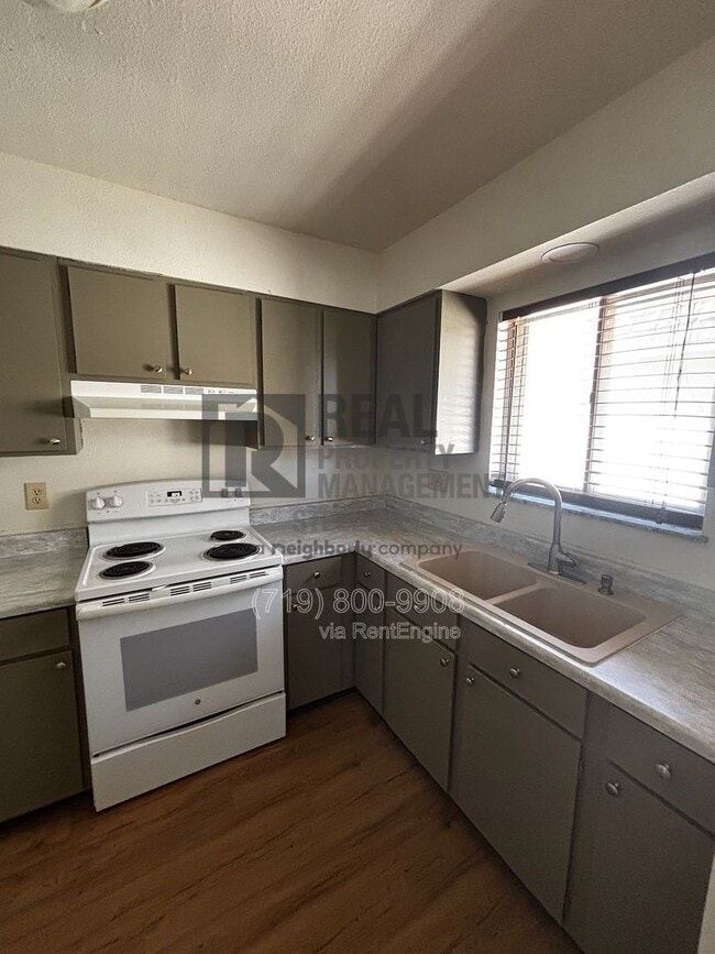 Building Photo - 3421 Baltimore Ave