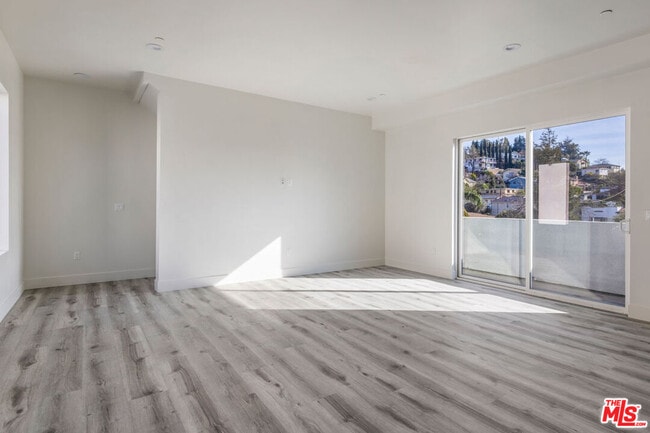 Building Photo - 3212-3214 Verdugo Rd