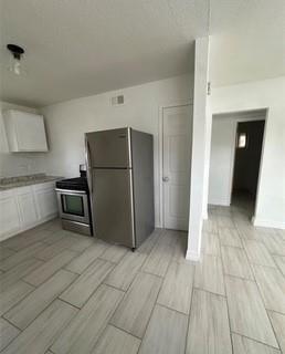 Building Photo - 3829 Mt Pleasant St