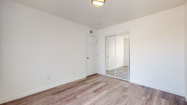 Building Photo - AVAILABLE NOW! RANCHO CUCAMONGA UPDATED Family Home 4+2