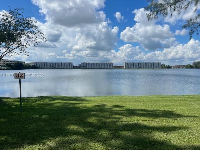 Building Photo - 10000 NW 80th Ct