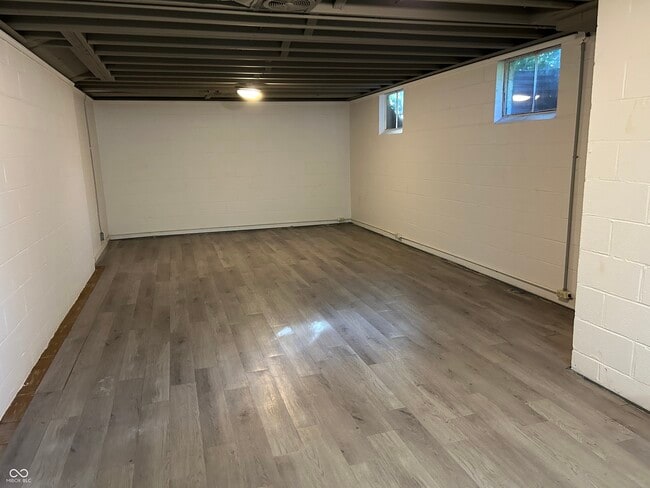 Building Photo - 5648 Rolling Ridge Rd