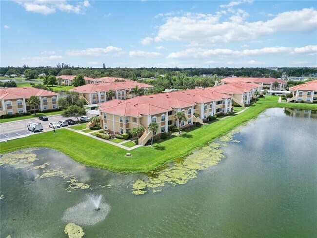 Building Photo - 1025 Villagio Cir