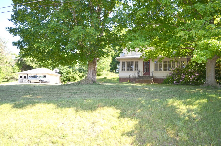 Building Photo - 3690 Enlow Rd