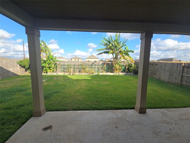 Building Photo - 11722 Wren Crossing Dr