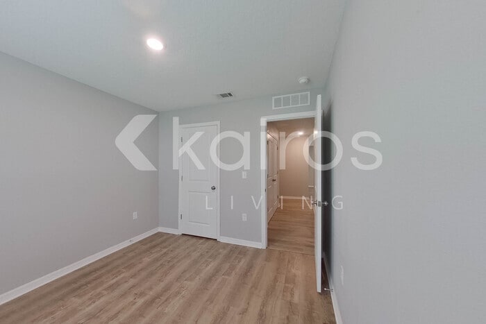 Building Photo - 11185 N Balboa Terrace