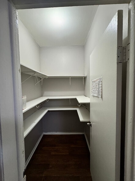 Building Photo - 2228 W 18th Pl