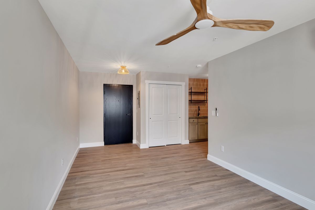 Building Photo - 36 Pawling Ave