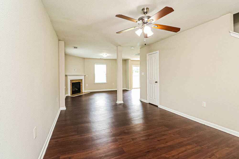 Building Photo - 1742 Eastway Dr
