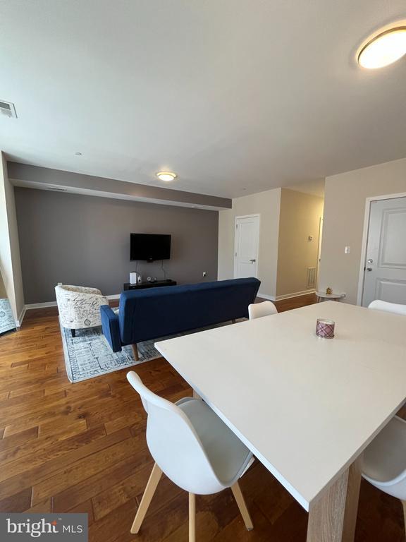 Building Photo - 926 N 15th St