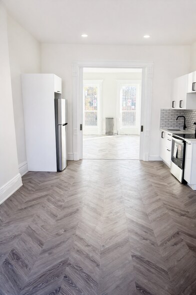 Building Photo - 18A Vernon Ave