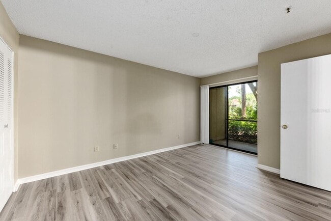 Building Photo - 4057 Crockers Lake Blvd