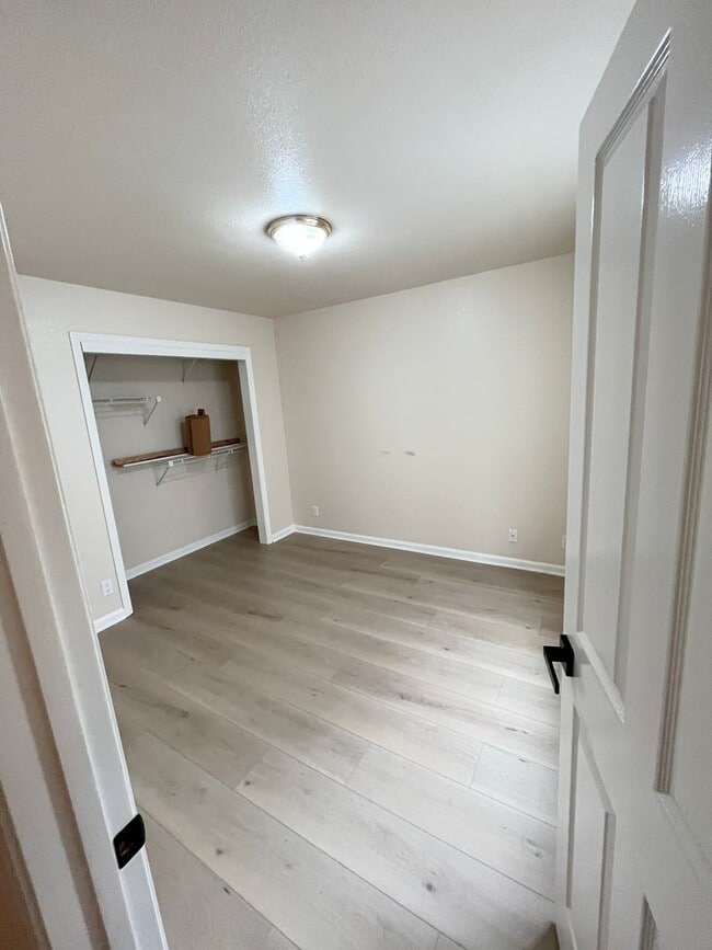 Primary Photo - Top Floor 4x2