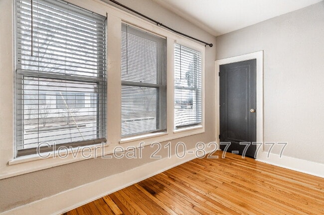 Building Photo - 723 E Euclid Ave