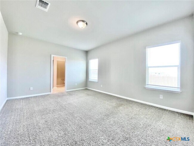 Building Photo - 2036 Port Ellen Dr